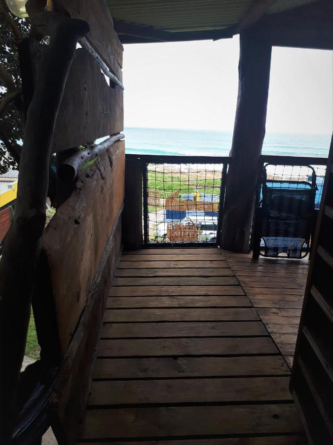 Blue Space Shack Holiday home Hibberdene